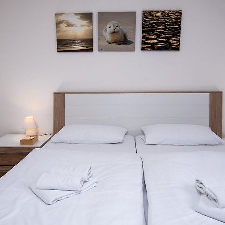 Holiday Home Sonnenschein By Interhome Norddeich Kültér fotó